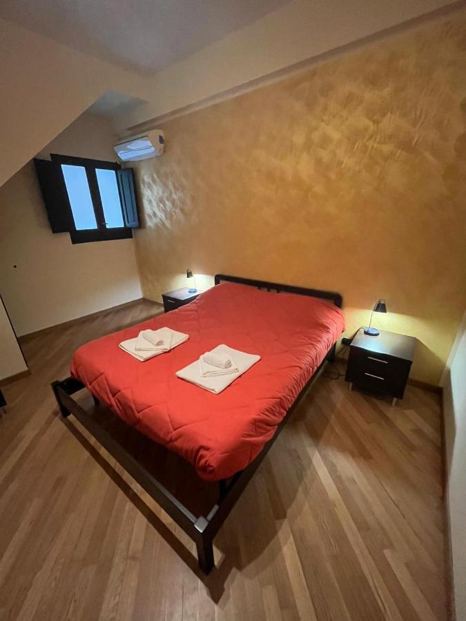Casa Vacanza Adorno Cefalù Eksteriør billede